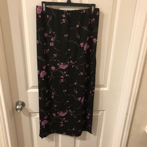 VINTAGE Y2K Black Skirt With Slits